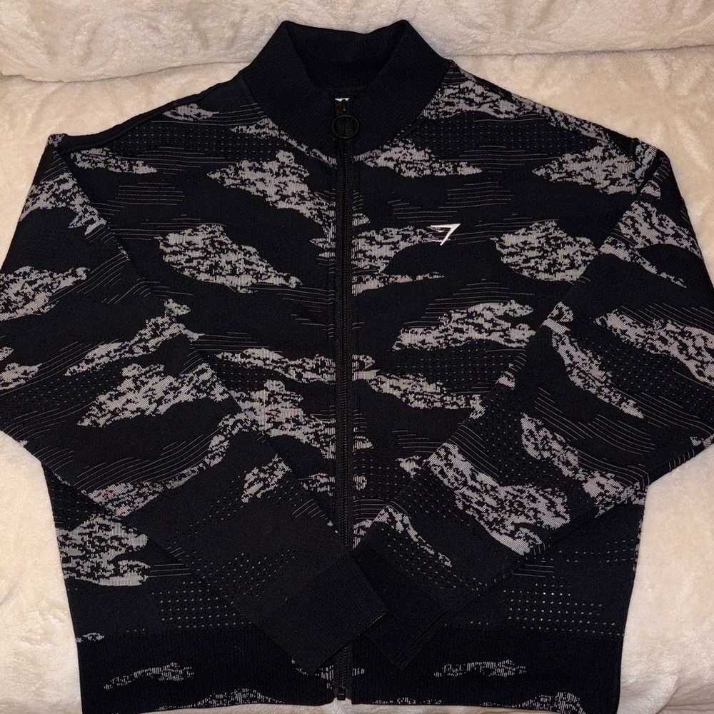 Gymshark Black and Gray full-zip Women's Jacket